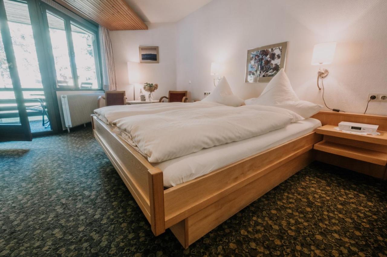 Hotel Lawine Todtnau Extérieur photo