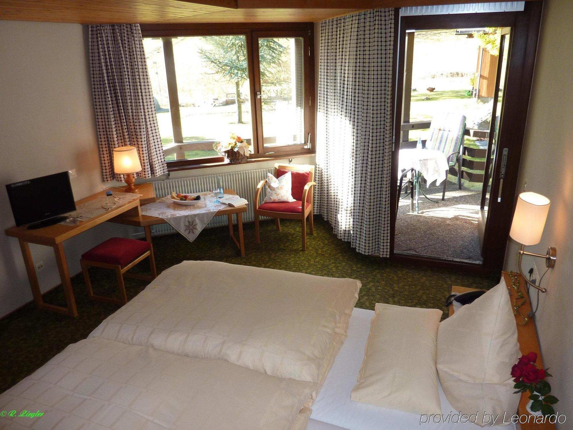 Hotel Lawine Todtnau Extérieur photo
